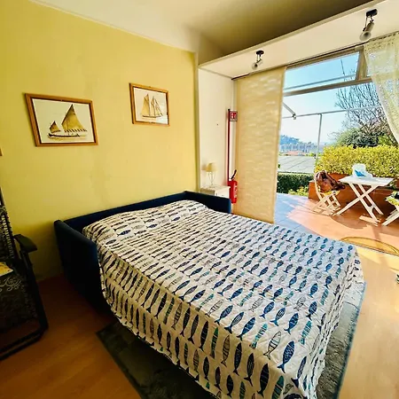 Paul's Little House Apartment *