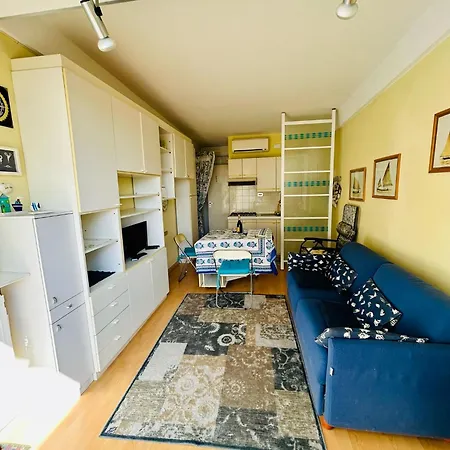 Appartement Paul's Little House *